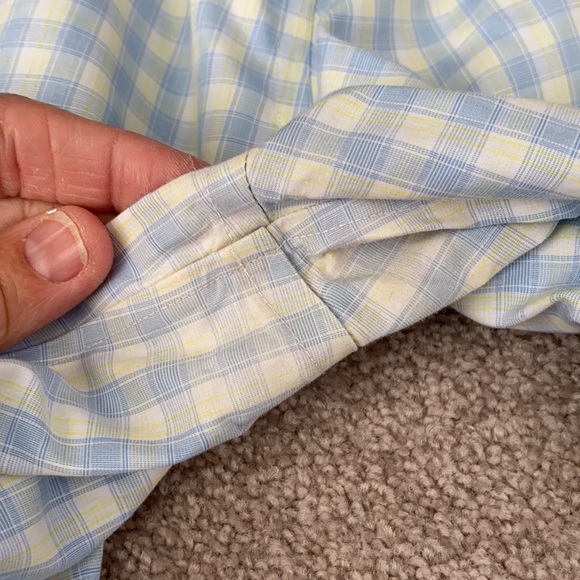 Banana Republic Men’s Dress Shirt - Picture 4 of 7
